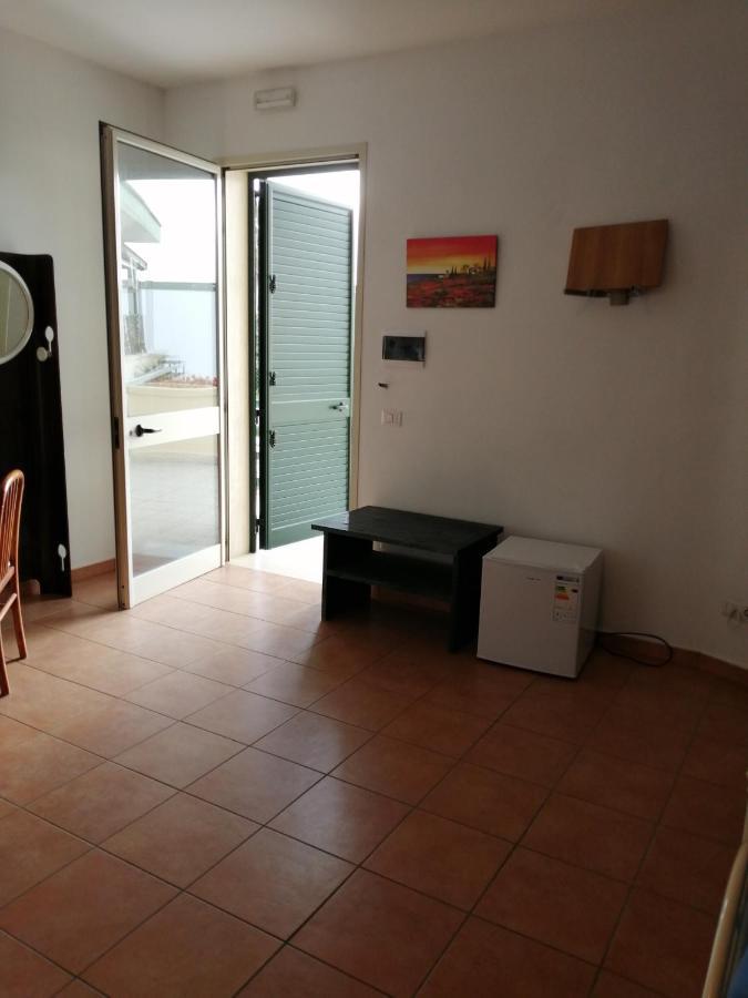 Vento Dell'Est Bed and Breakfast San Cataldo  Exteriör bild