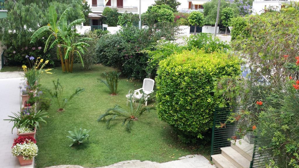 Vento Dell'Est Bed and Breakfast San Cataldo  Exteriör bild